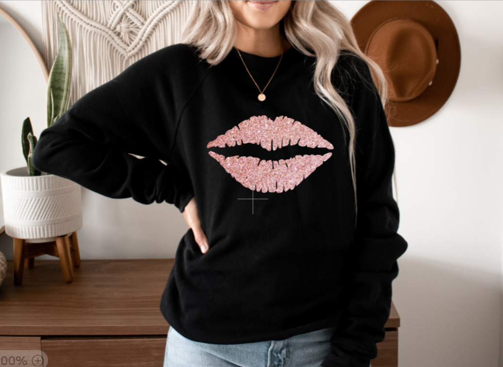 White or Black Jersey for Women with Light Pink glitter lips - Valentine's day